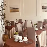 Regina Margherita מלון 4*