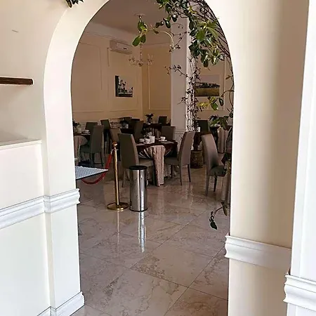 Regina Margherita Szálloda 4*