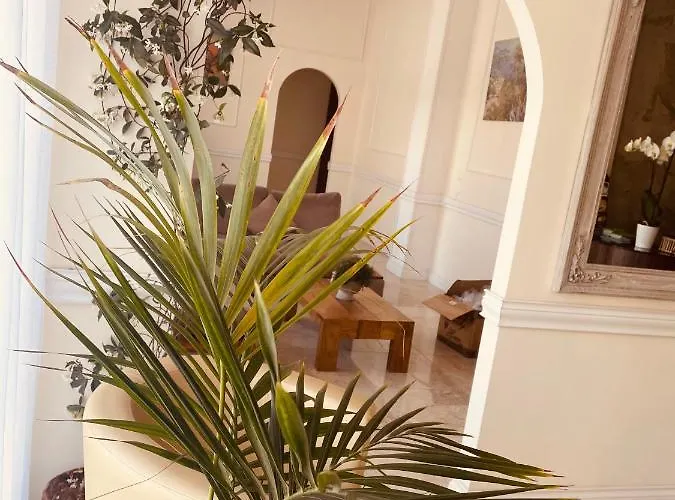 Regina Margherita Hotel